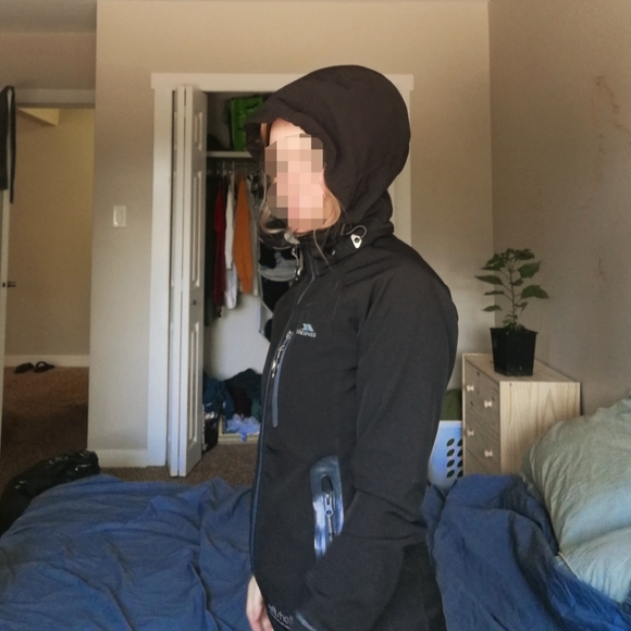 Trespass Softshell Sports Jacket - Picture 2 of 3